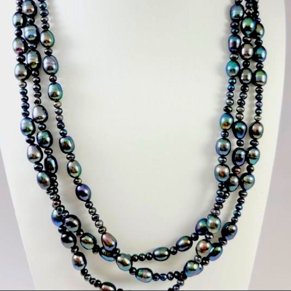 Peacock Genuine Pearls 62”